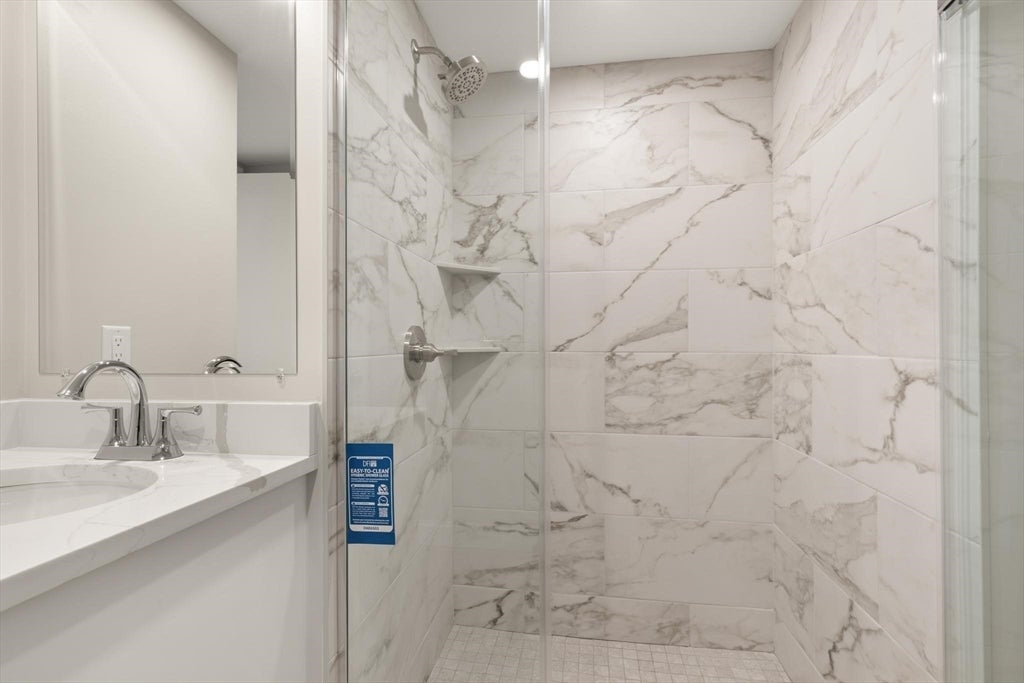 100 Place Ln #169, Woburn, MA Photo #26