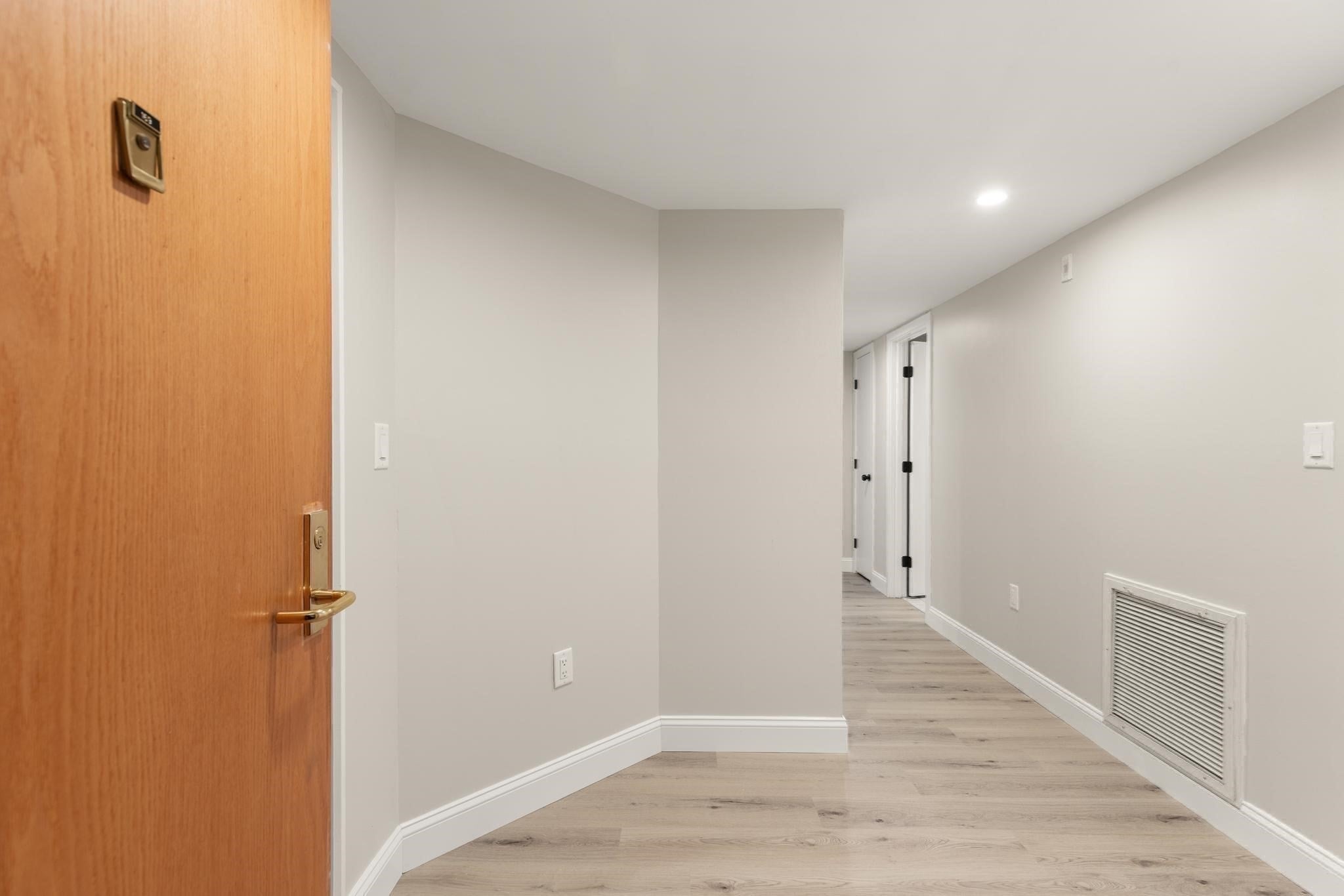 100 Place Ln #169, Woburn, MA Photo #25