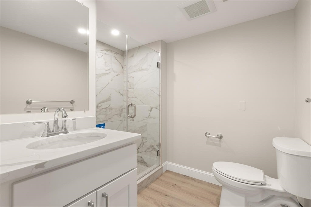 100 Place Ln #169, Woburn, MA Photo #25