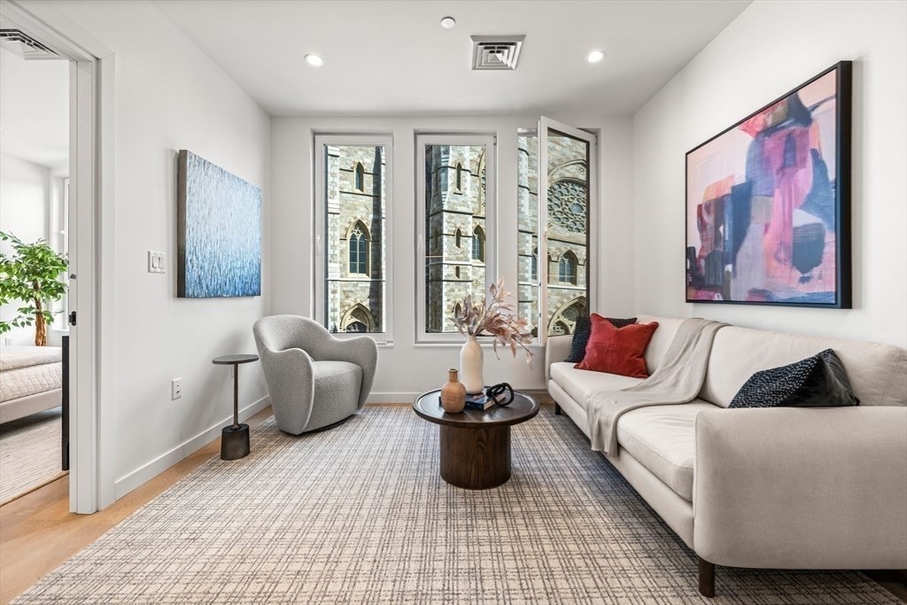 1395 Washington St #306, Boston, MA Photo #5