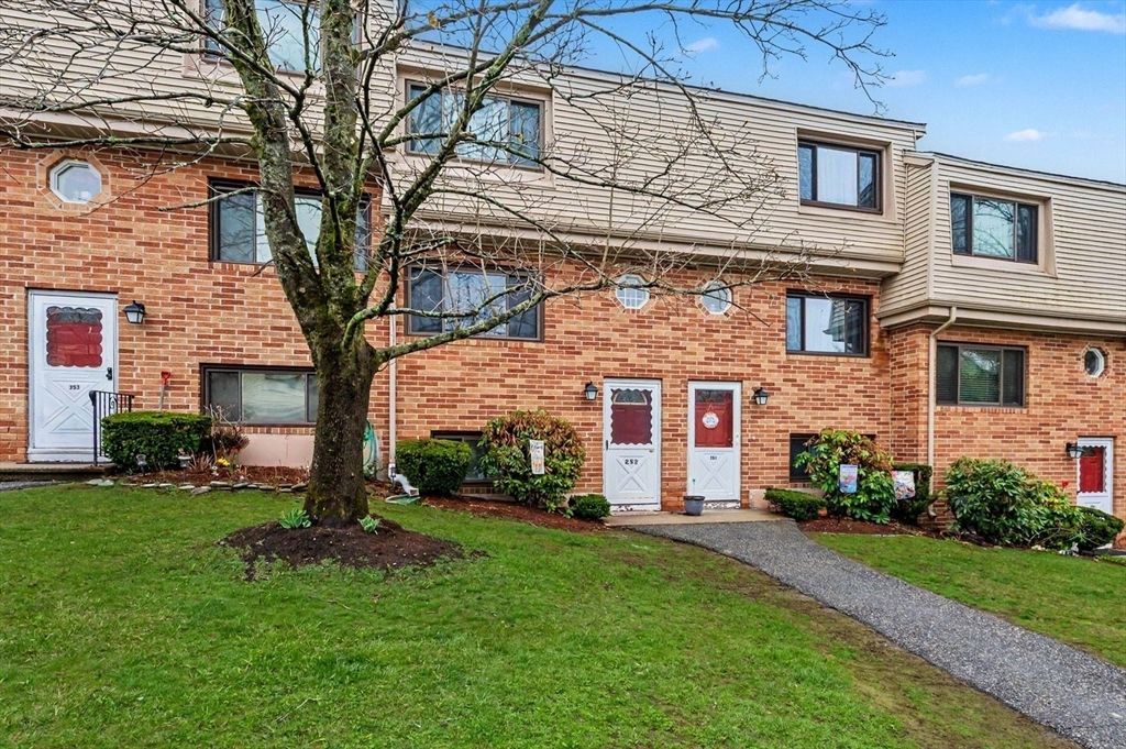 Photo of 252 Farrwood Dr #252, Haverhill, MA 01835 (MLS # 73504231)