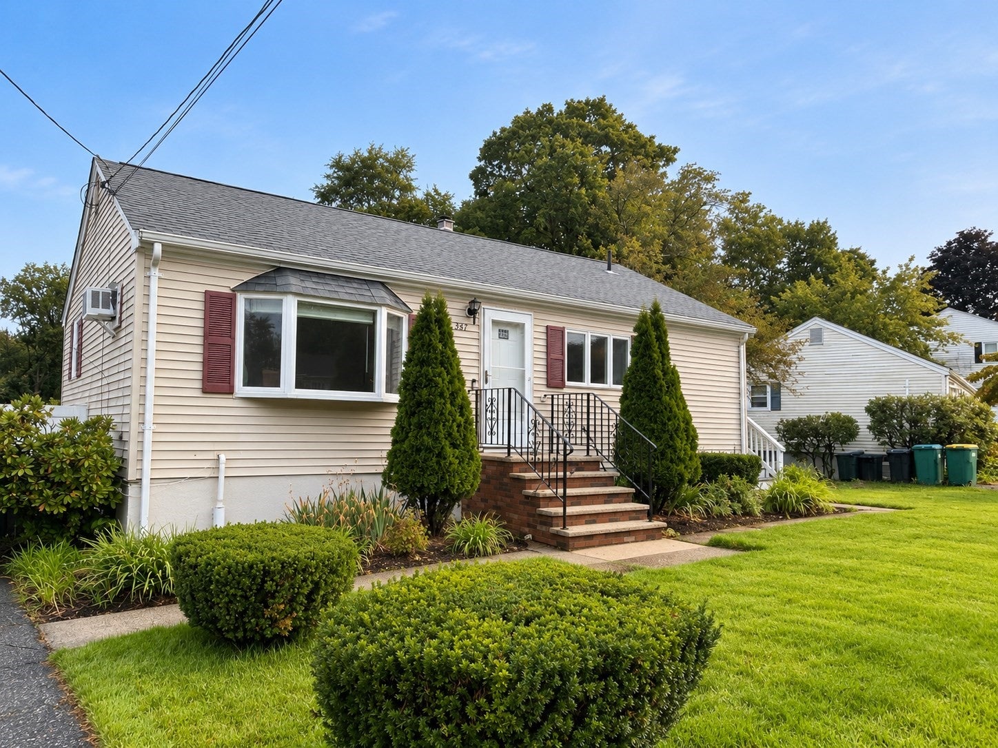 347 Lexington St