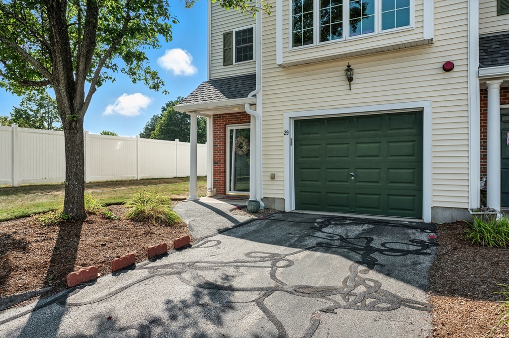 29 Groveland Commons Way 29