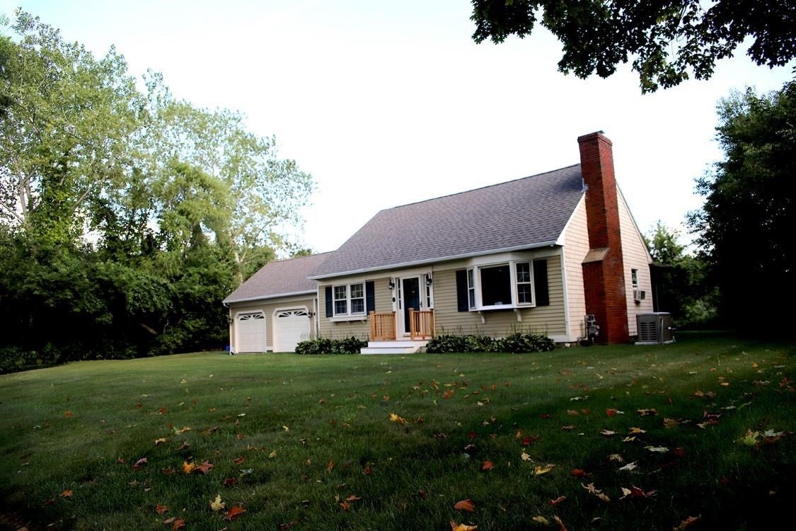 6 Edgewood Ln