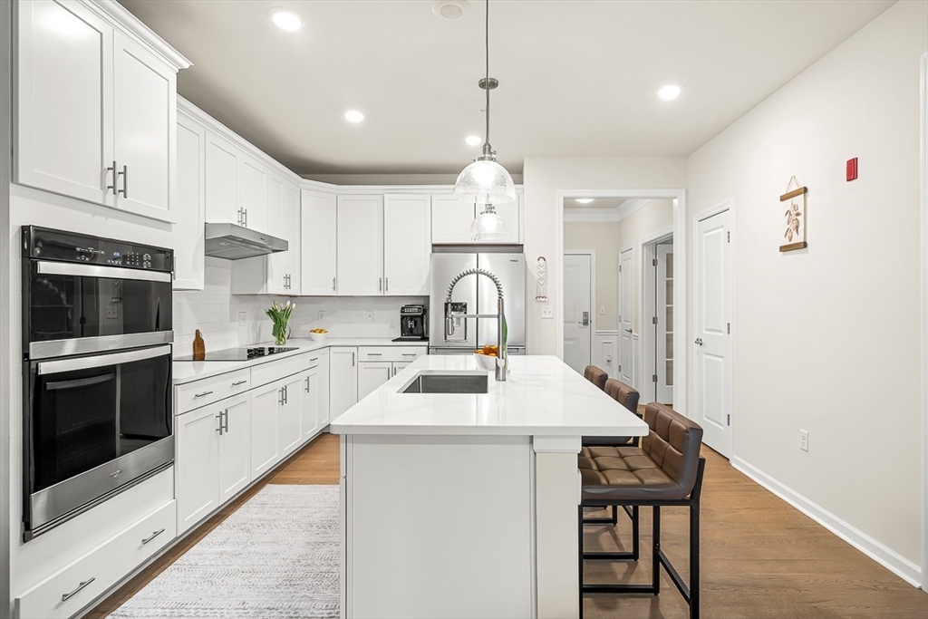300 Martins Landing 103