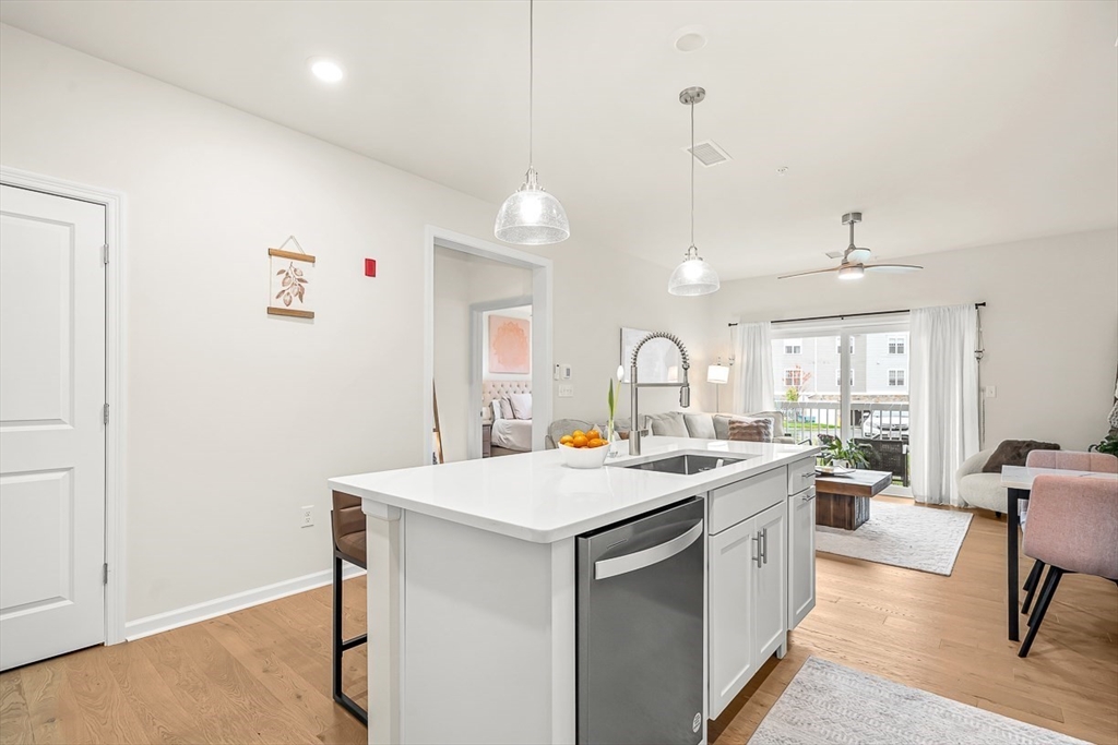 300 Martins Landing 103