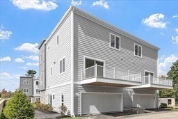 225 Middlesex Turnpike 105