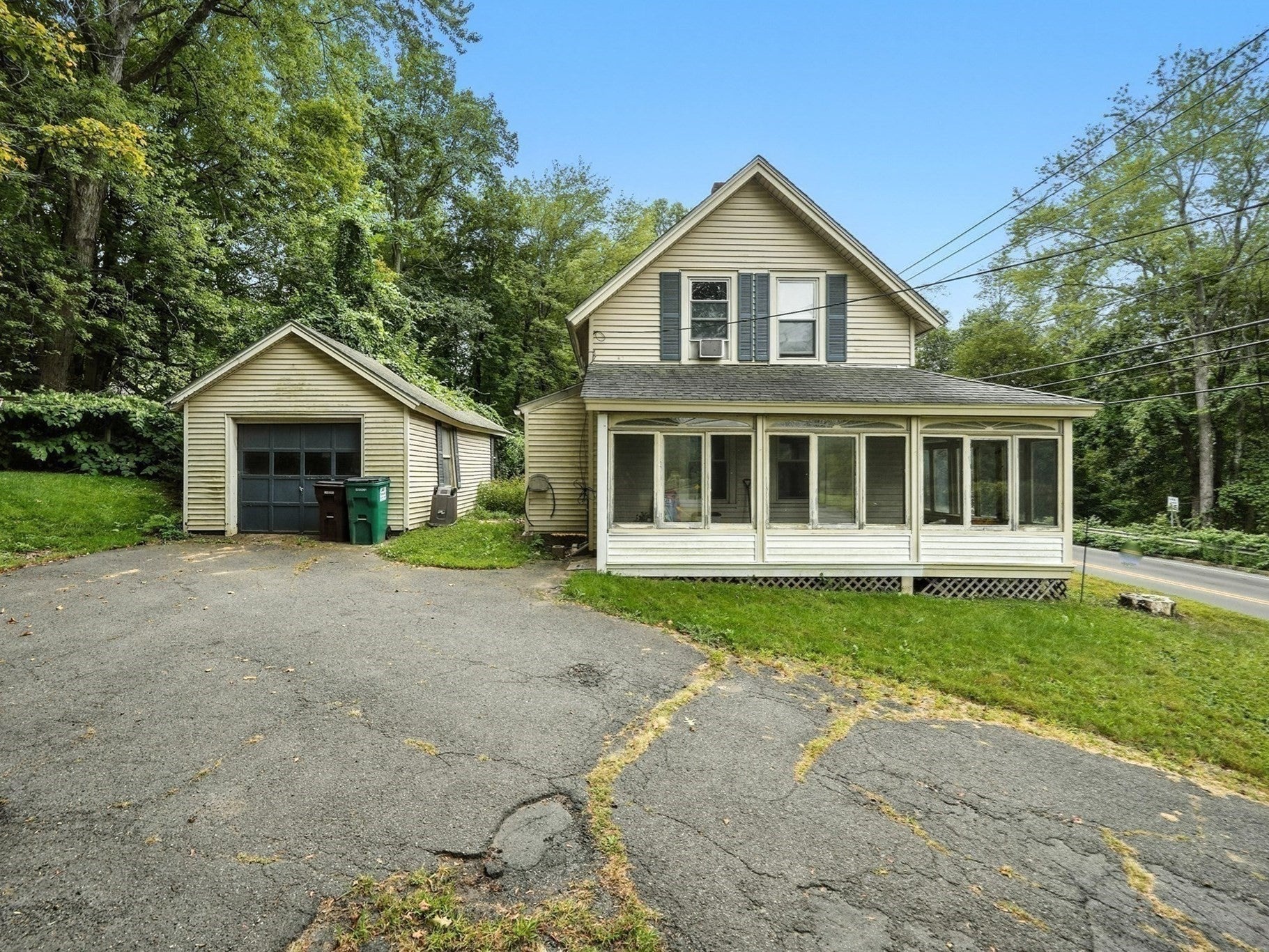 734 Greenfield Rd, Deerfield, MA Photo #2