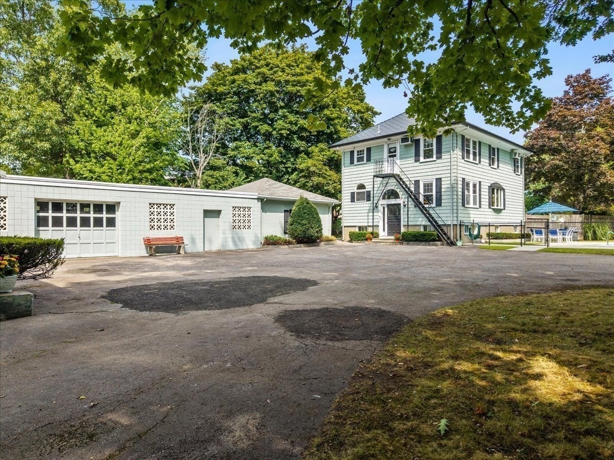 90 Silver St, Randolph, MA Photo #37
