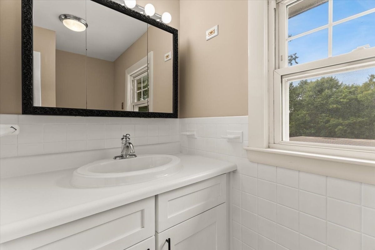 90 Silver St, Randolph, MA Photo #19