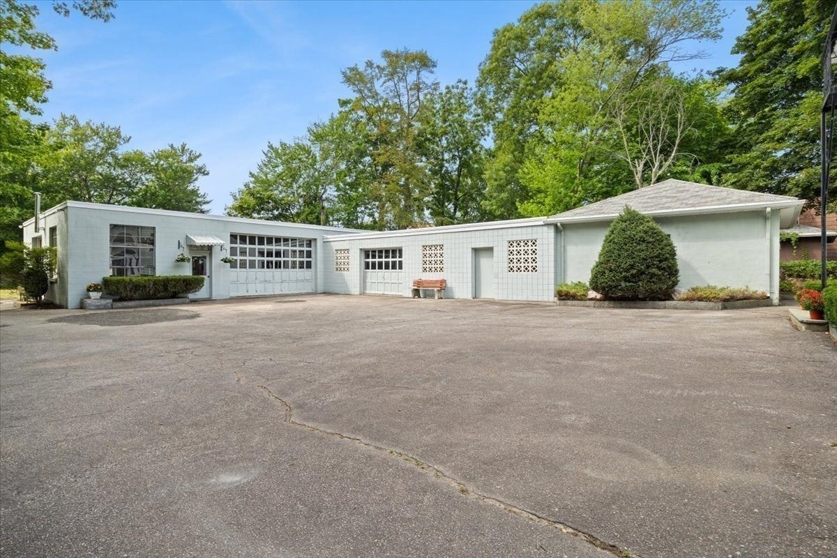 90 Silver St, Randolph, MA Photo #31