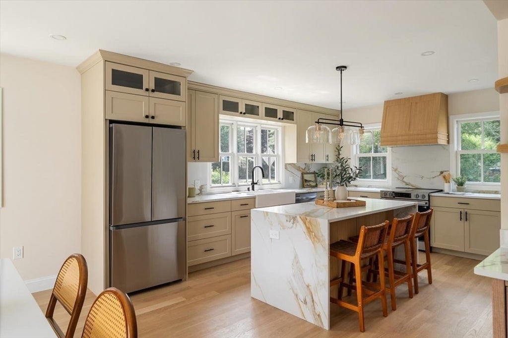 30 Shore St, Falmouth, MA, 30 Shore St, Falmouth, MA Photo #8