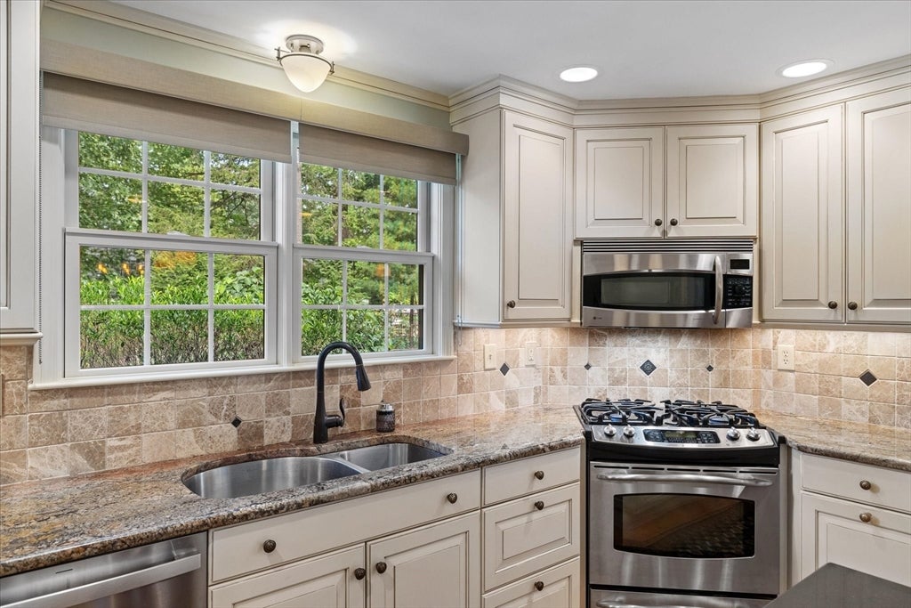 33 Pine Arden Dr, West Boylston, MA, 33 Pine Arden Dr, West Boylston, MA Photo #13
