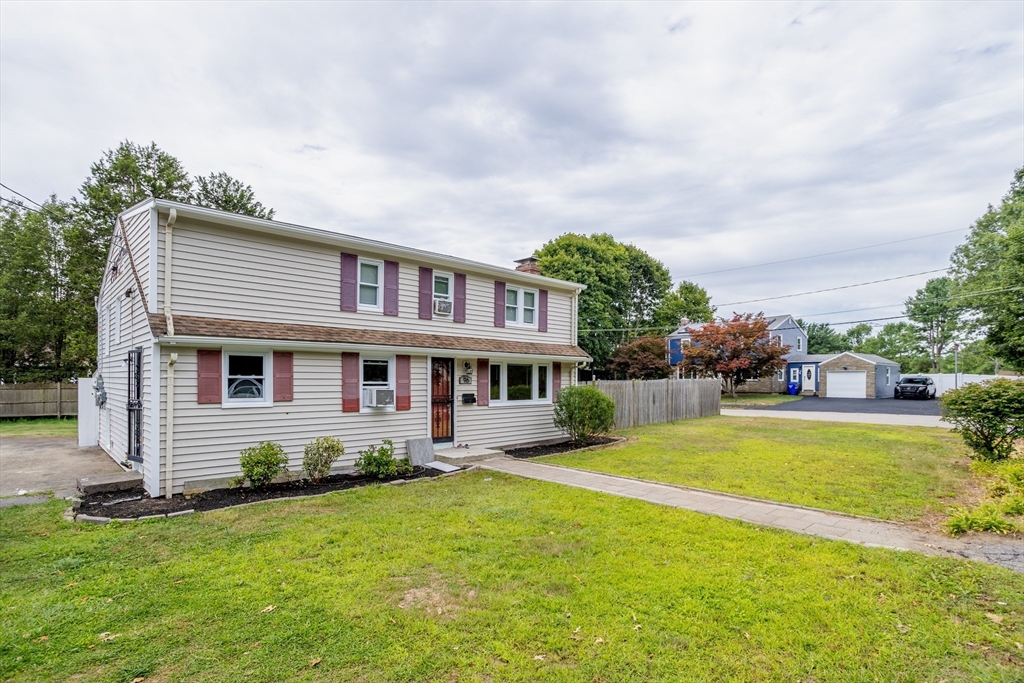 96 Roberts Ave