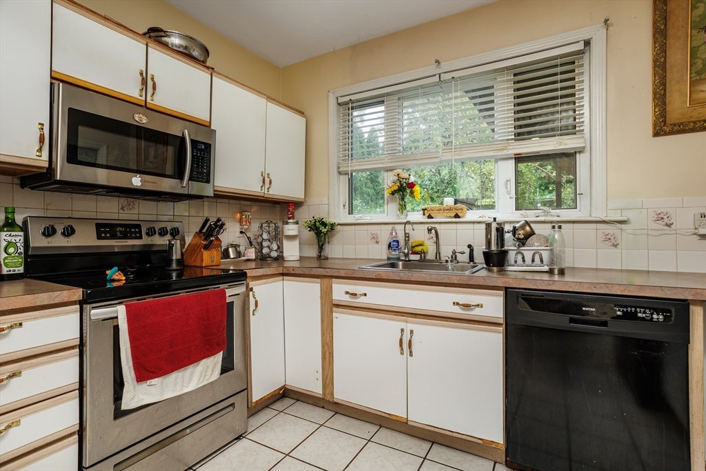 407-409 Belmont St, Fall River, MA, 407-409 Belmont St, Fall River, MA Photo #27