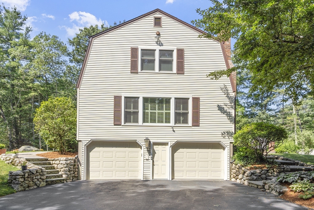 37 Farrwood Dr