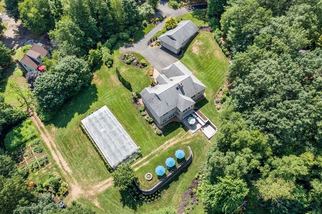 104 Allen Rd