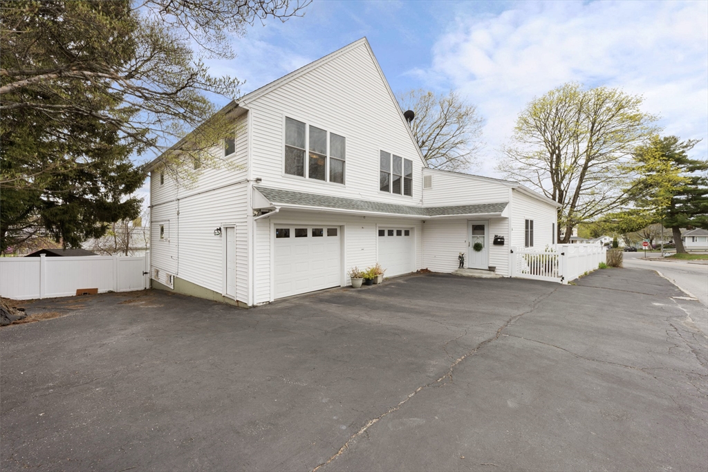 6 Harrington Way