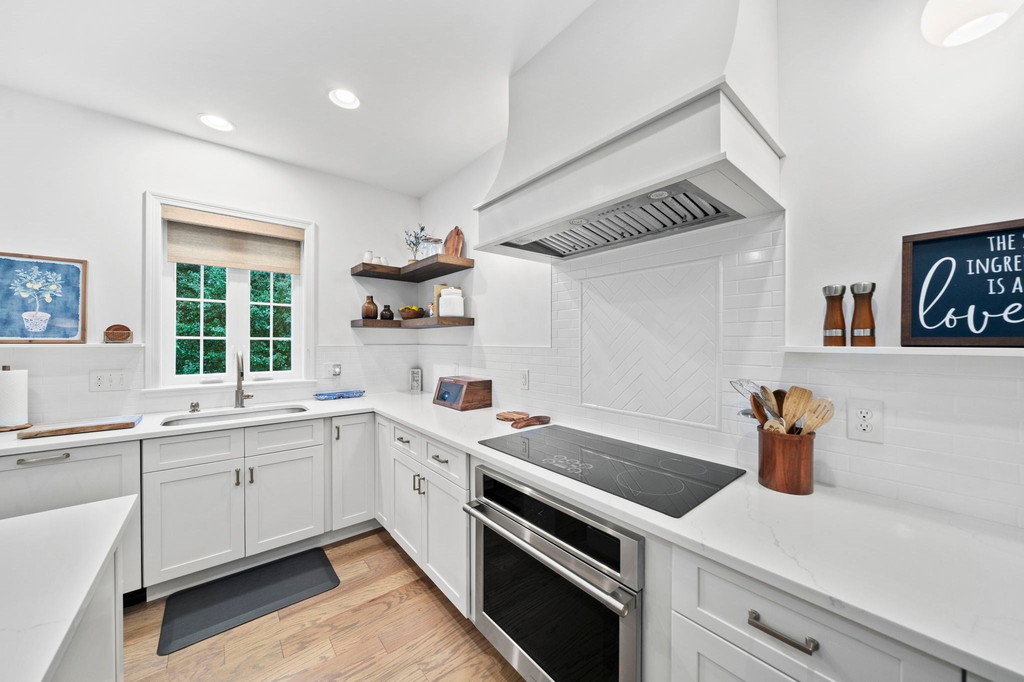 33 Skyhawk Cir