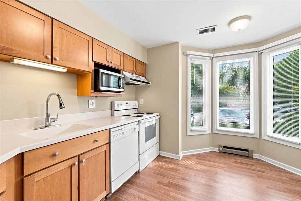 770 Salisbury St #311, Worcester, MA, 770 Salisbury St #311, Worcester, MA Photo #24