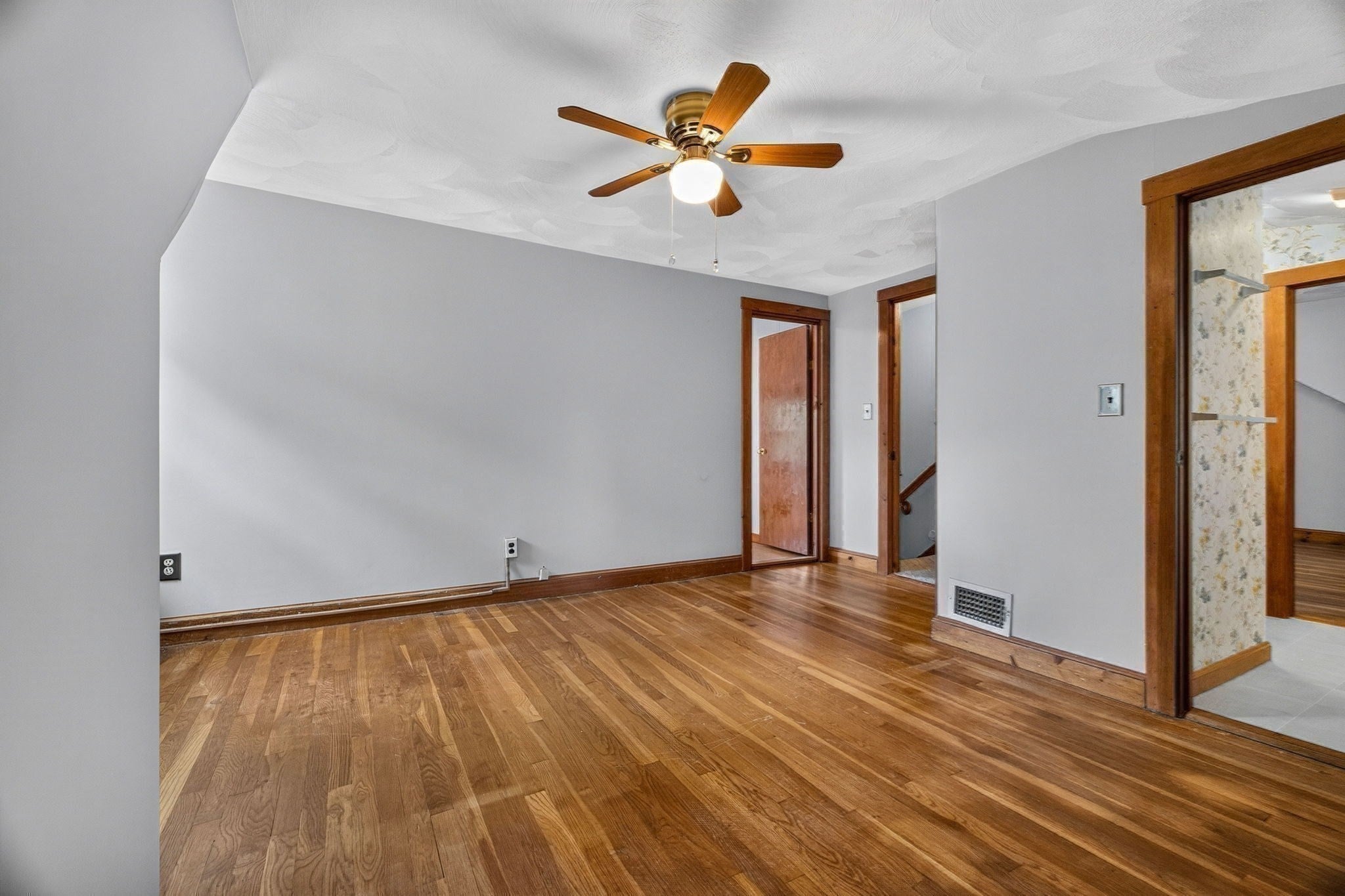 19 Springvale Ln, Lynn, MA Photo #22