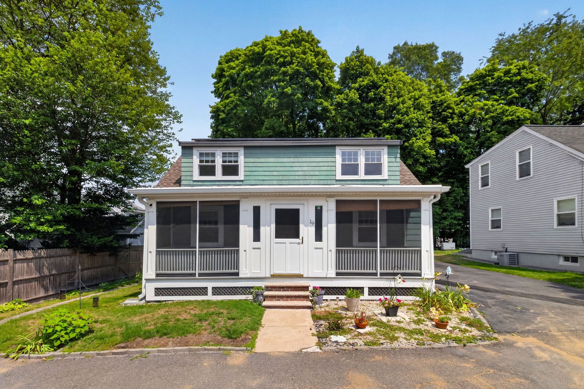 19 Springvale Ln, Lynn, MA Photo #1