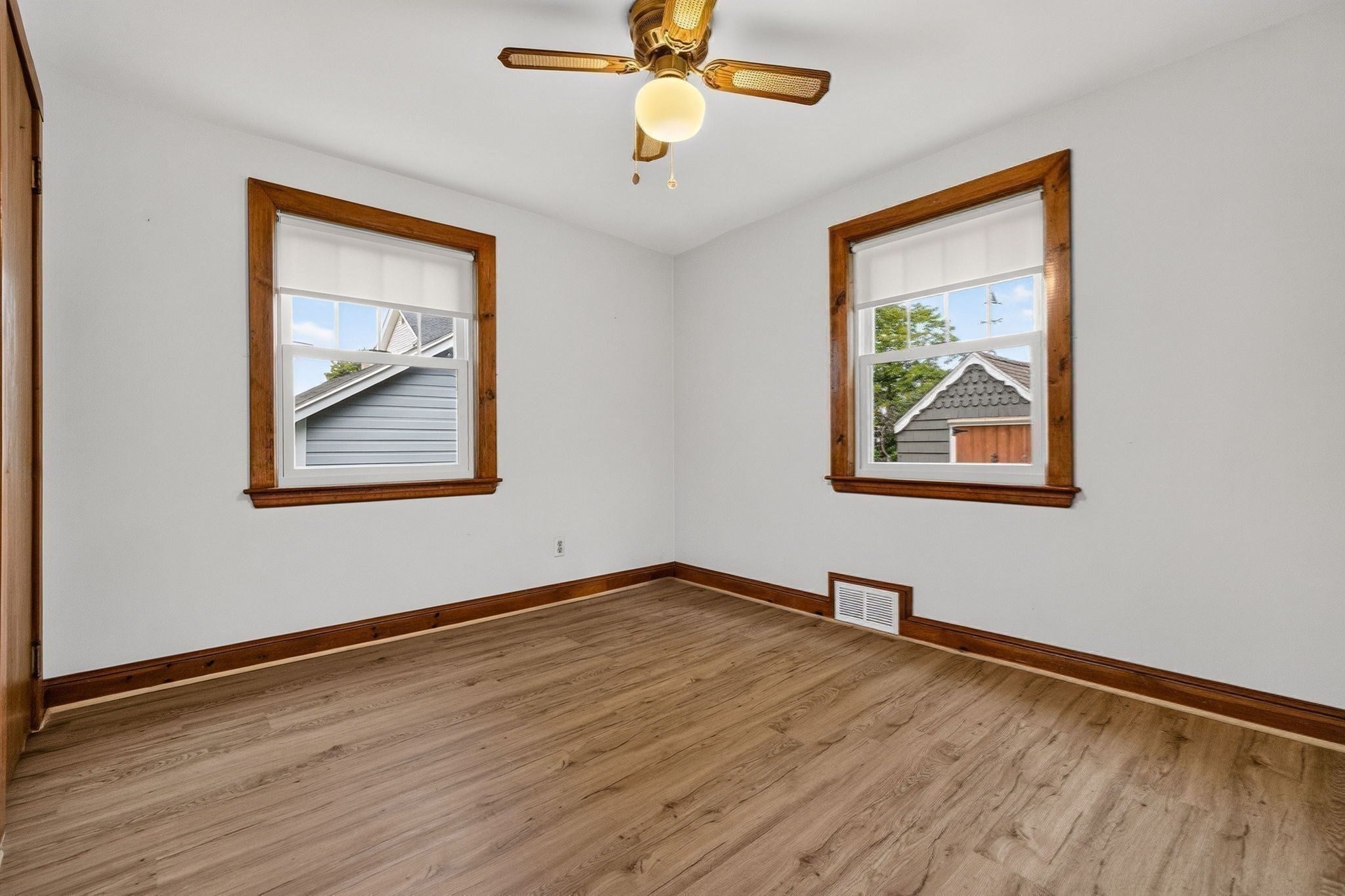 19 Springvale Ln, Lynn, MA Photo #9