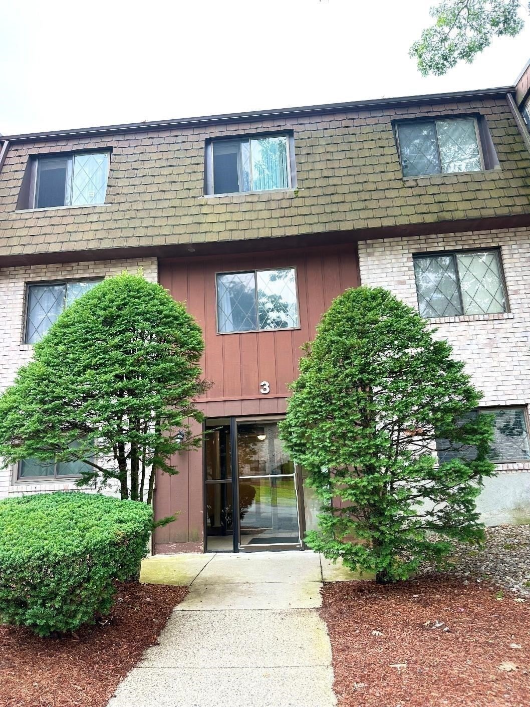 3 Greenbriar Drive 204, North Reading MA 01864
