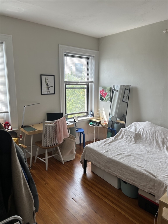 Cambridge, Massachusetts 02139, United States, 2 Bedrooms Bedrooms, ,1 BathroomBathrooms,Residential,Active,192093