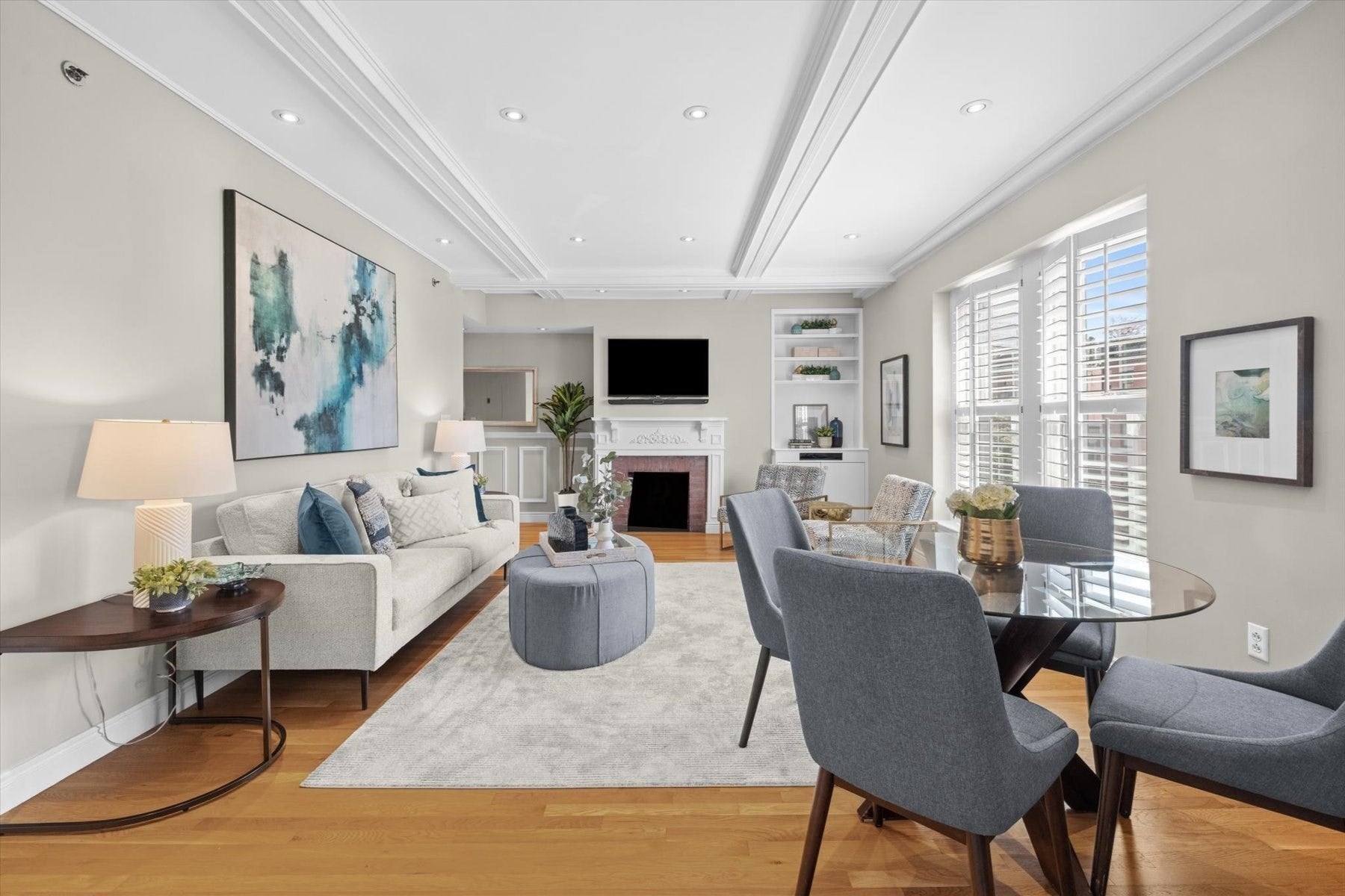10 Charlesgate East