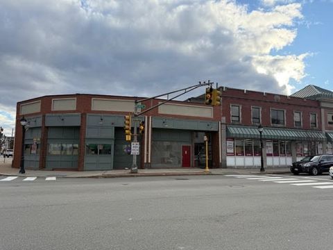 Photo of 888 Main St, Waltham, MA 02453 (MLS # 73460018)