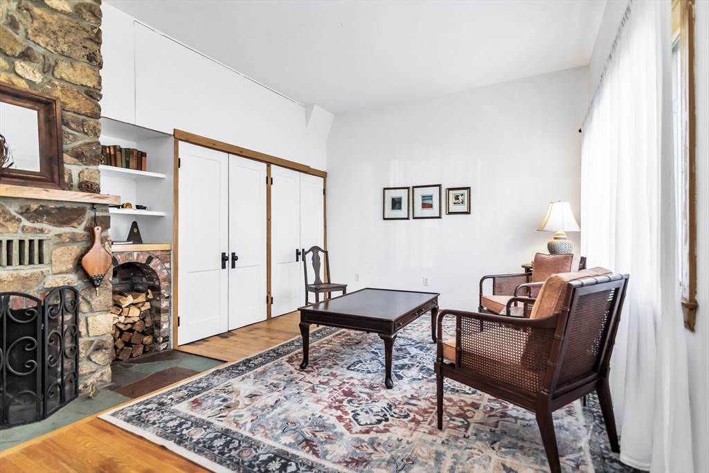 40 Webster Ave