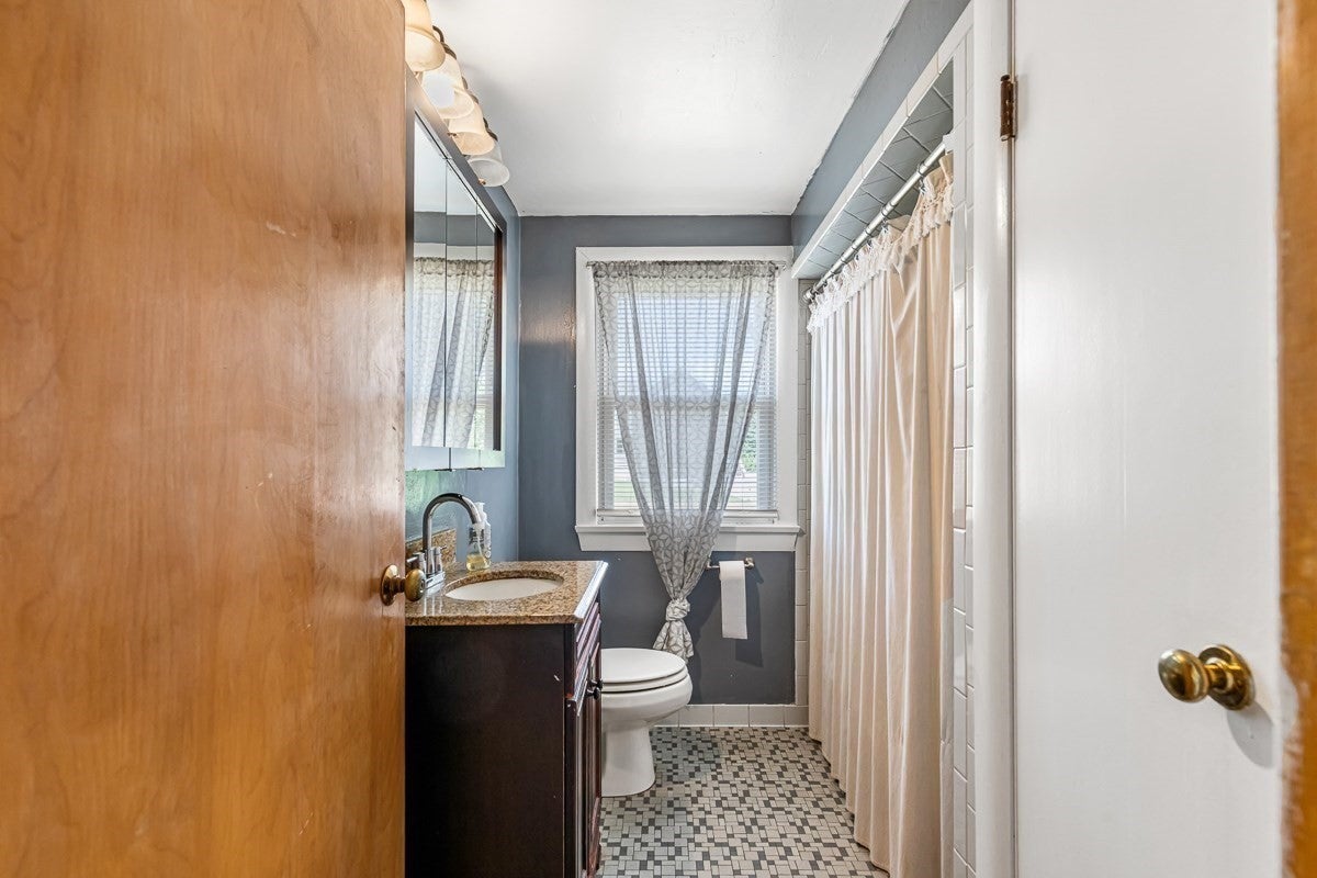 1096 Taunton Ave, Seekonk, MA, 1096 Taunton Ave, Seekonk, MA Photo #24