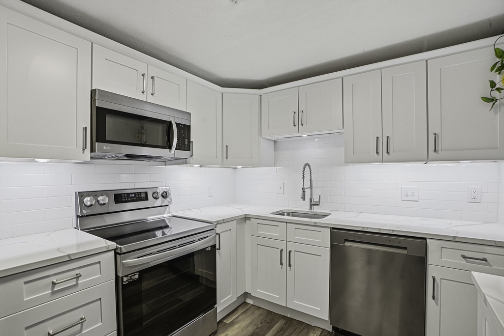 26 Williamsburg Ct 12