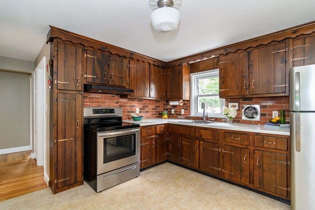 118 Brickel Rd, Stoughton, MA, 118 Brickel Rd, Stoughton, MA Photo #7