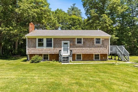 25 Palmer Mill Rd Halifax MA 02338