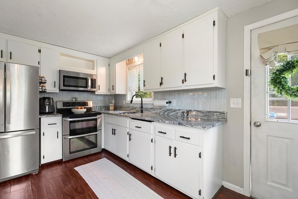 133 Willowdale Rd, Tyngsborough, MA, 133 Willowdale Rd, Tyngsborough, MA Photo #8