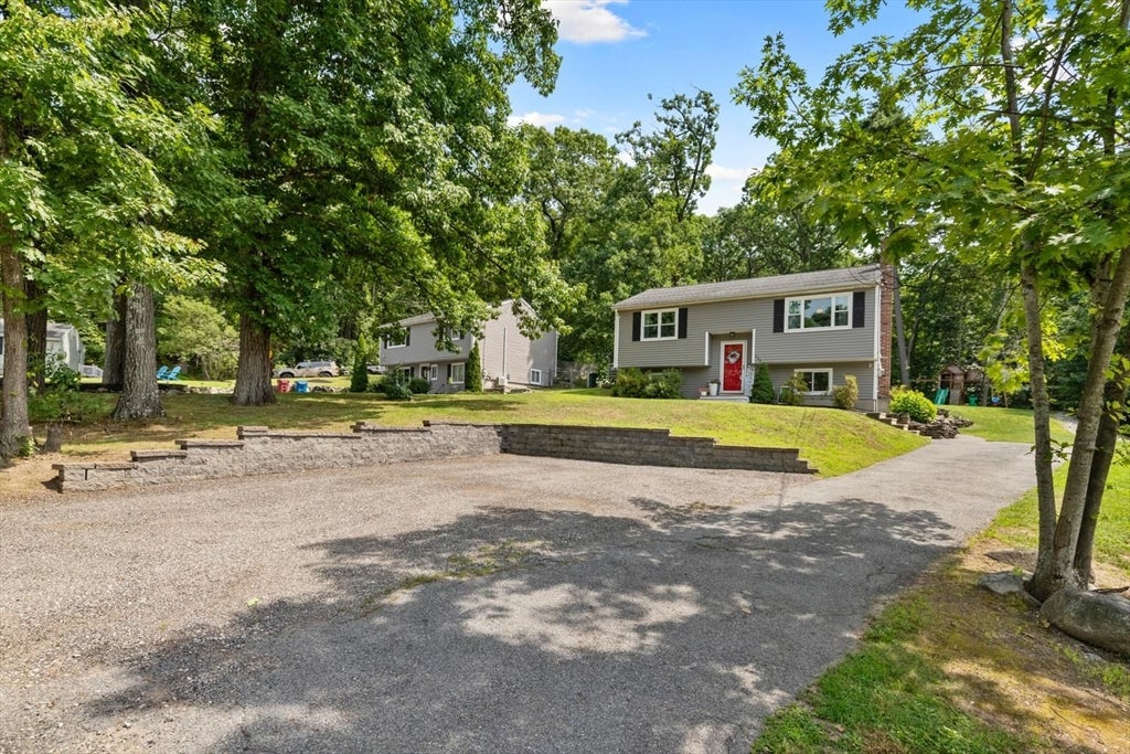 133 Willowdale Rd, Tyngsborough, MA, 133 Willowdale Rd, Tyngsborough, MA Photo #2