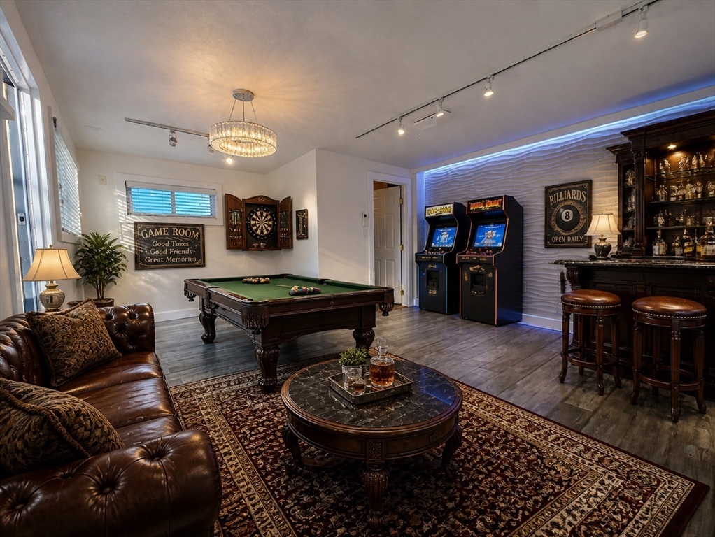 379 Sconticut Neck Rd
