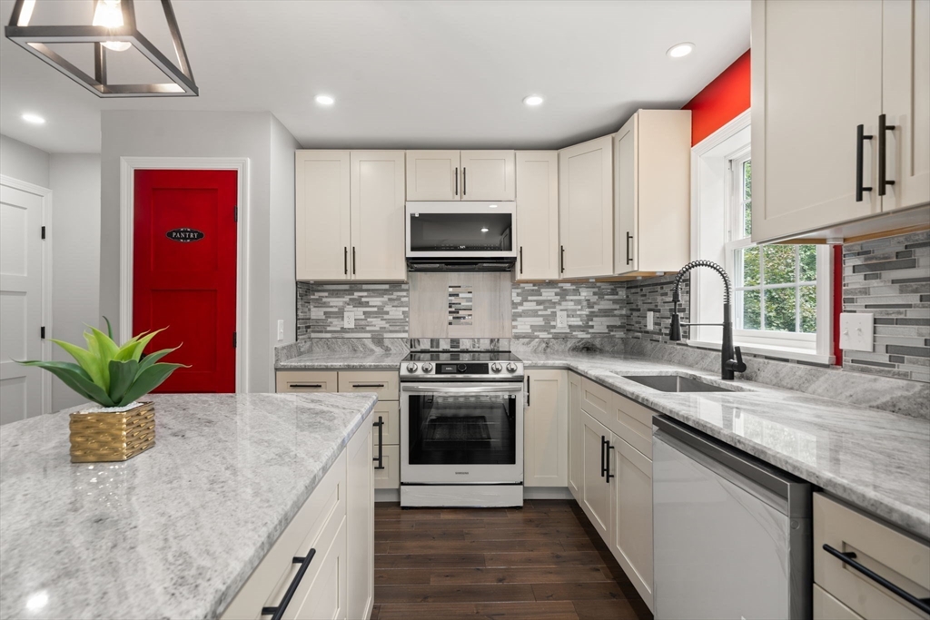 36 Summit  St B