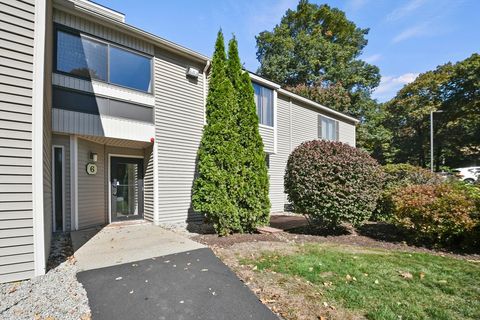 6 Thayer Pond Dr 11 Oxford MA 01537