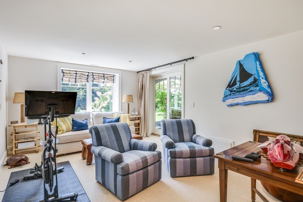 Yarmouth, Massachusetts 02673, United States, 4 Bedrooms Bedrooms, ,5 BathroomsBathrooms,Residential,Active,111011