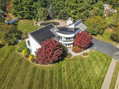2 Thompson Rd Foxboro MA 02035