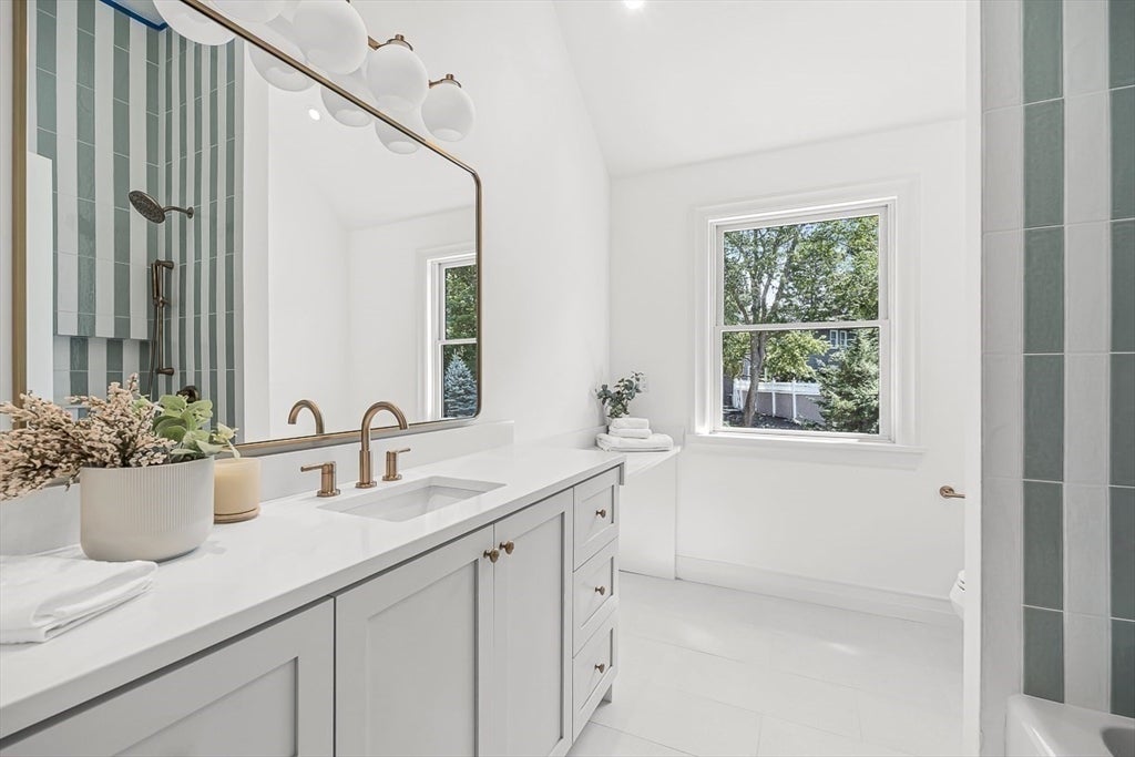 7 Hutchinson Road, Winchester, MA, 7 Hutchinson Road, Winchester, MA Photo #31