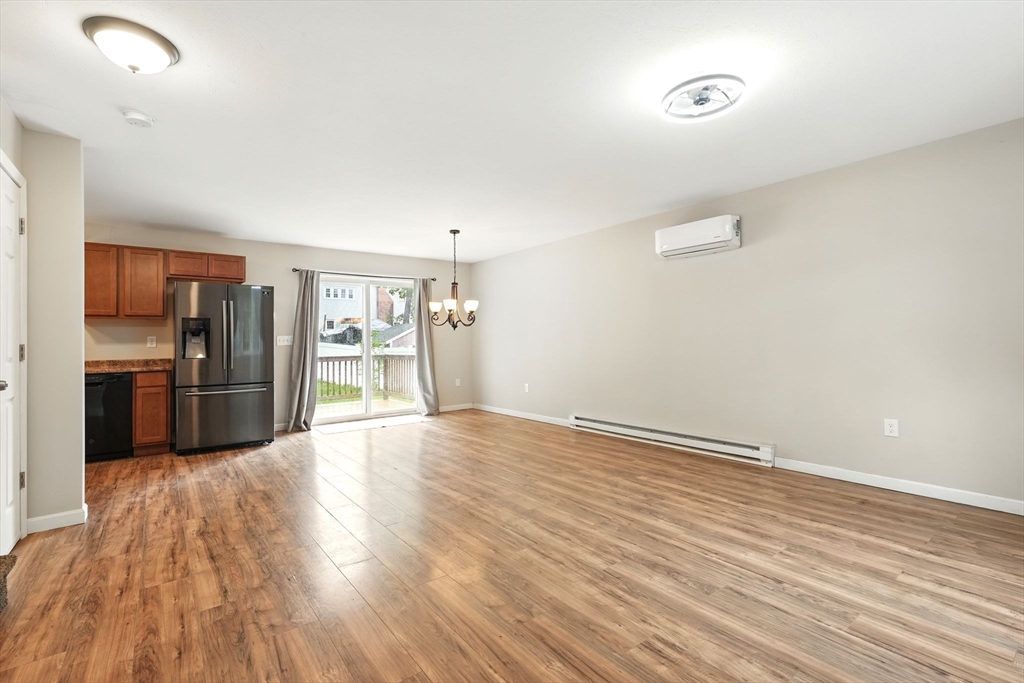 446 Pequoig Ave