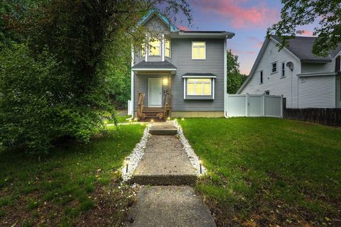 446 Pequoig Ave Athol MA 01331