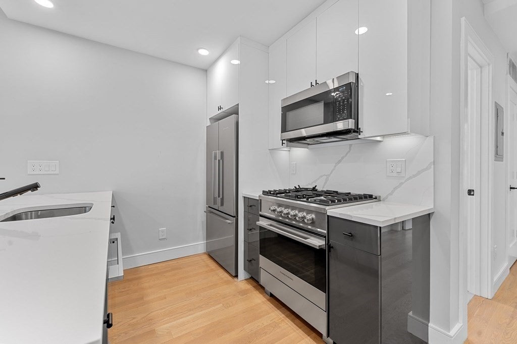 535 Newbury St #2, Boston, MA, 535 Newbury St #2, Boston, MA Photo #4