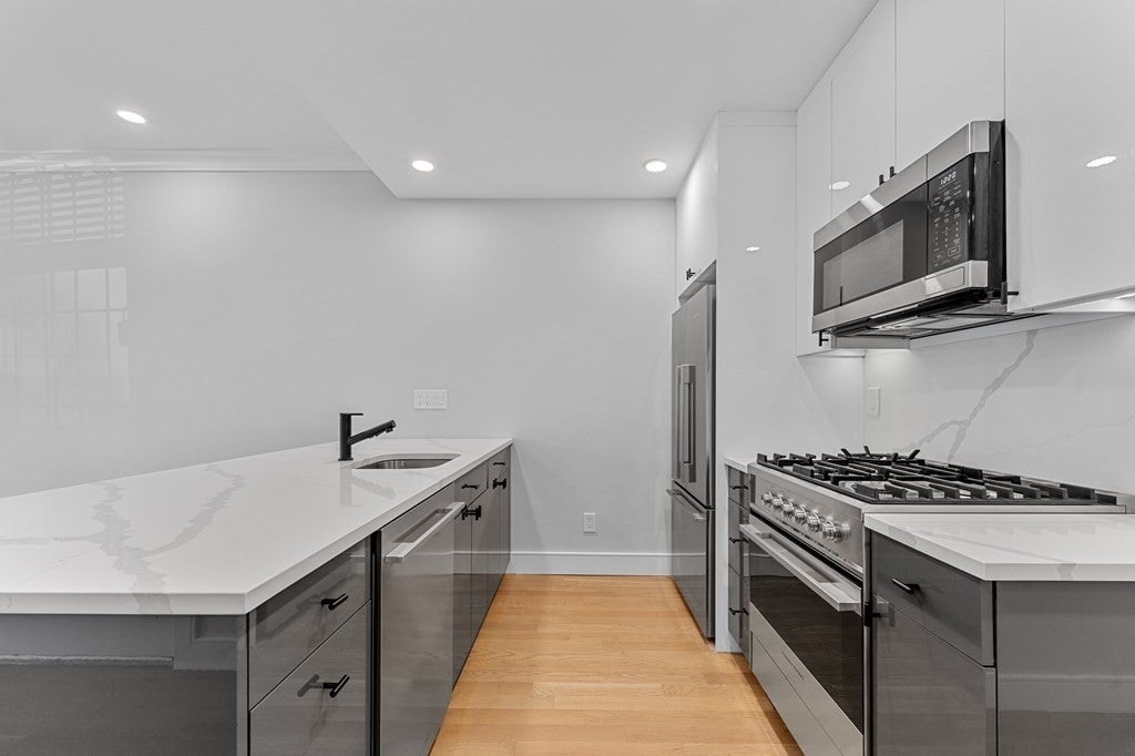 535 Newbury St #2, Boston, MA, 535 Newbury St #2, Boston, MA Photo #5