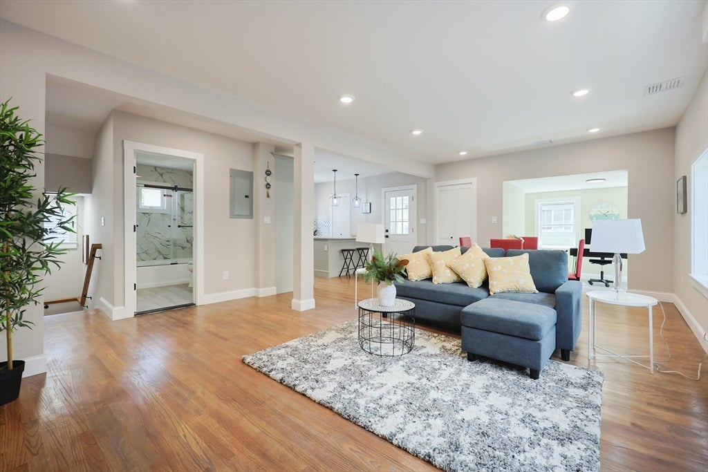 Photo of 11 Watson St, Somerville, MA