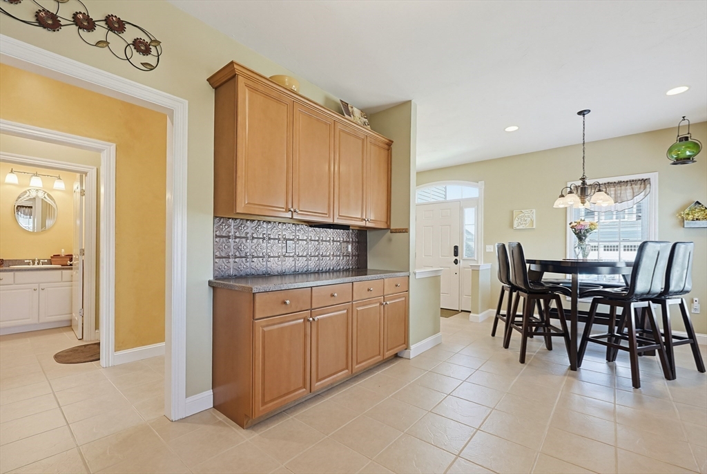 20 Cedarview Cir #20, Milford, MA Photo #5